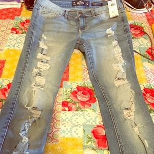 Hollister super strech low rise brand new w tags